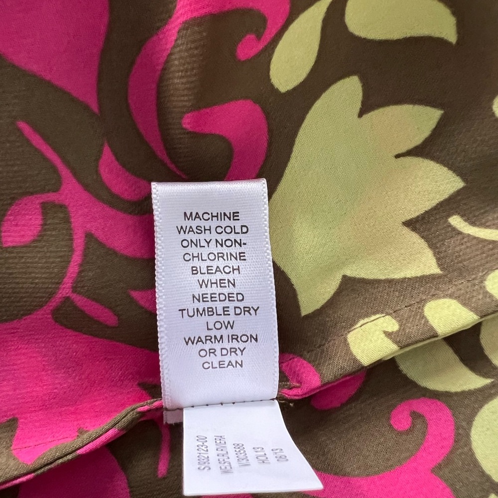 Banana Republic Bold Floral Blouse - Picture 14 of 14